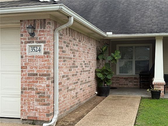 2nd image of 3524 Farah Dr