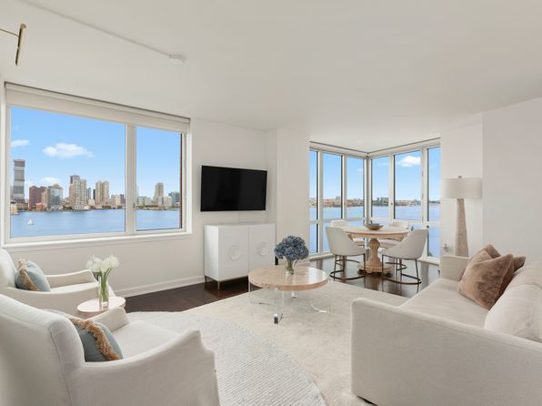 20 River Ter APT 16F