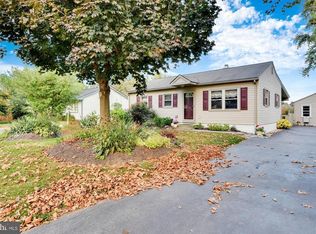 59 Hellers Church Rd, Leola, PA 17540