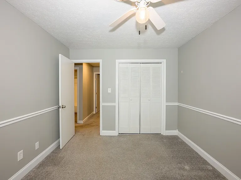 226 Carey Ln — Photo 18