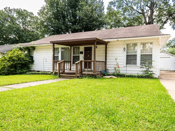 1303 W Faulkner St, El Dorado, AR 71730