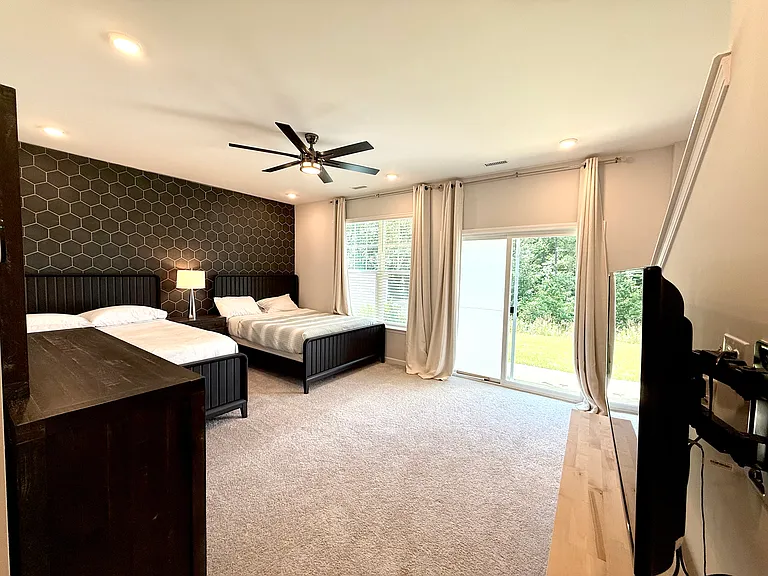 1251 Commack Dr — Photo 15