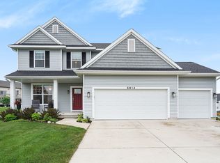 5814 Sage River Ct SW, Wyoming, MI 49418