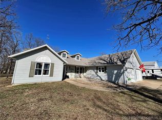 28 Fairview Dr, Iberia, MO 65486