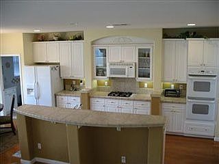 5th image of 1442 Leah Way