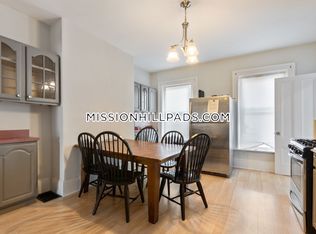 94 Mount Pleasant Ave #2, Boston, MA 02119