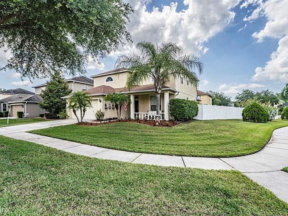 3rd image of 18455 Red Willow Way
