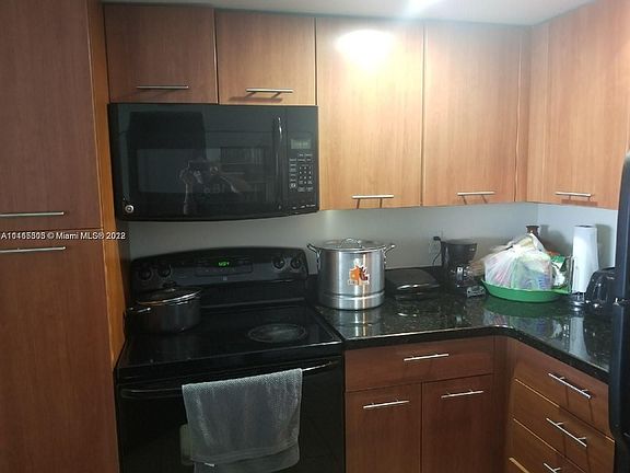 5th image of 701 Vista Isles Dr APT 1613