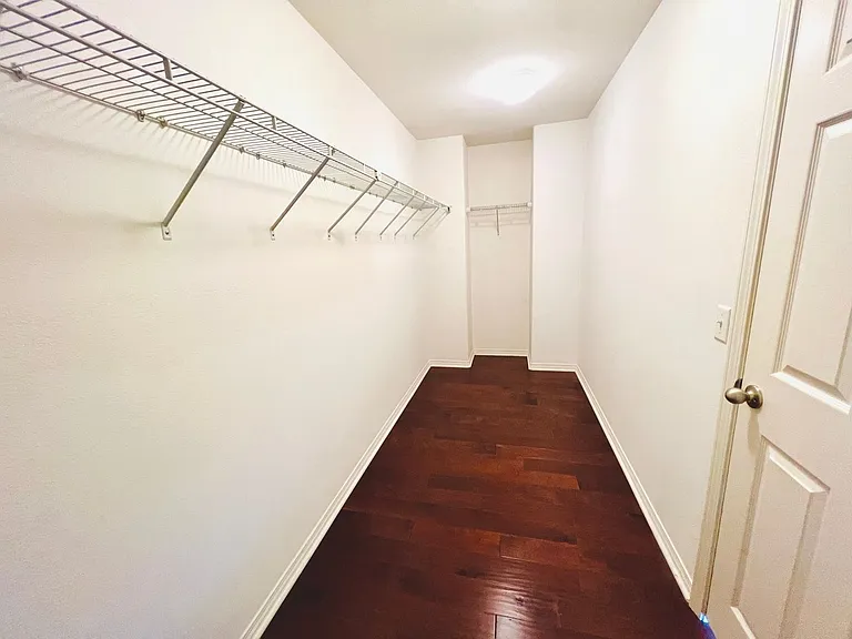 2758 Lavender St — Photo 29