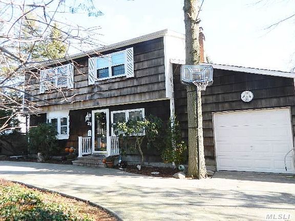 3rd image of 21 Dorchester Rd