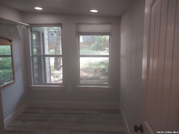 5th image of 1016 W Martin Luther King Dr