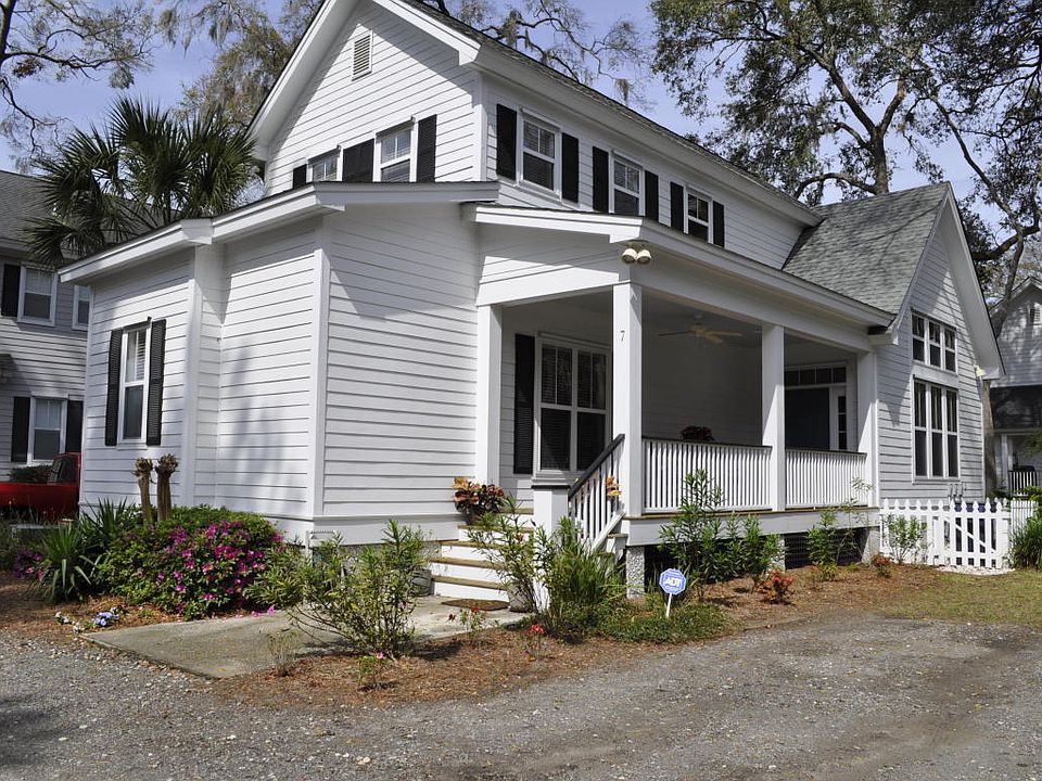 2nd image of 7 Crows Nest Ave