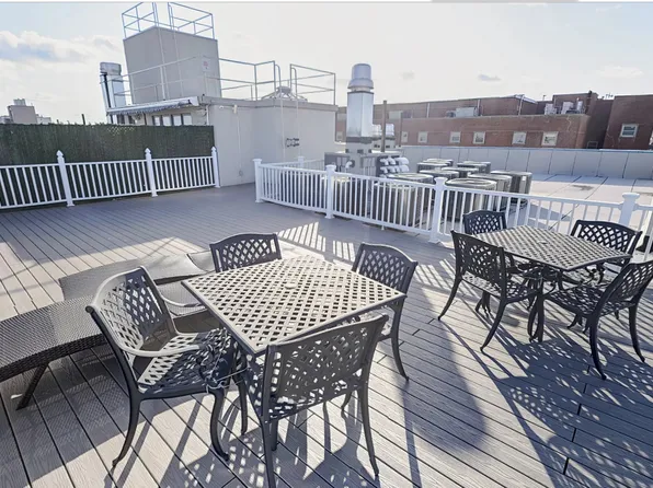 37 West End Avenue image 10 of 38