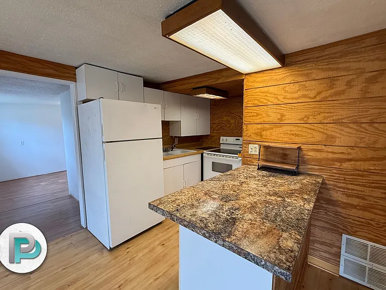 5288 Shore Dr — Photo 7