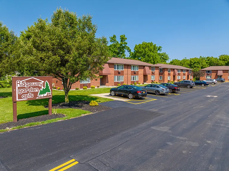 Ridgeway Garden Apartments — Photo 18