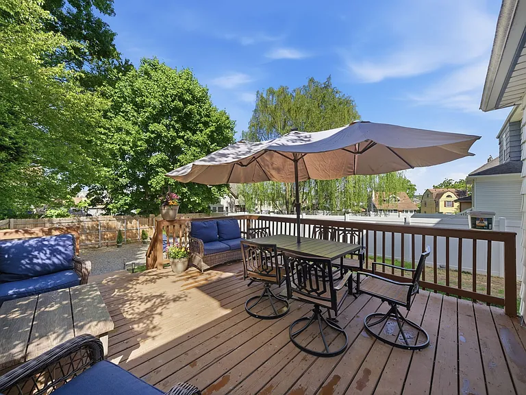 42 Spring Valley Ave — Photo 32