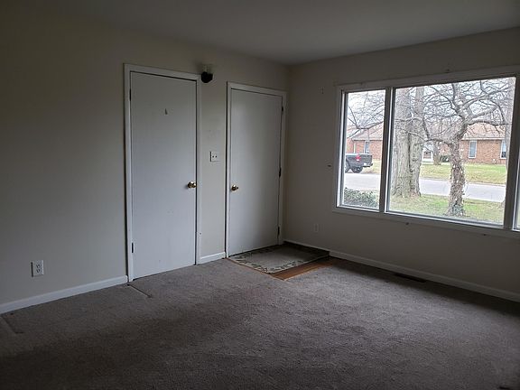 2nd image of 6920 Eisenhower Ave