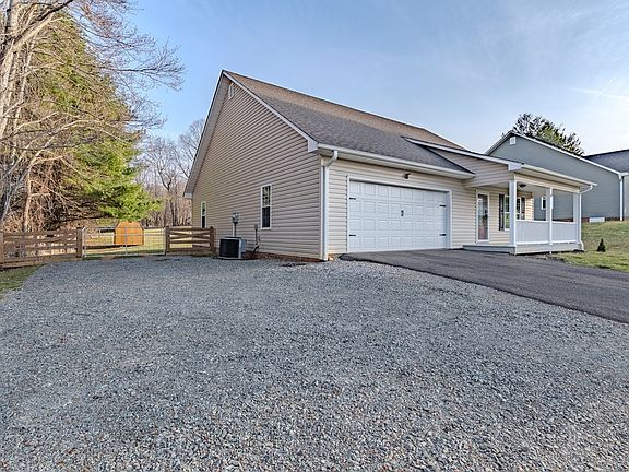 3rd image of 44 Water Wheel Rd