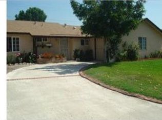 18409 E Kirkwall Rd, Azusa, CA 91702