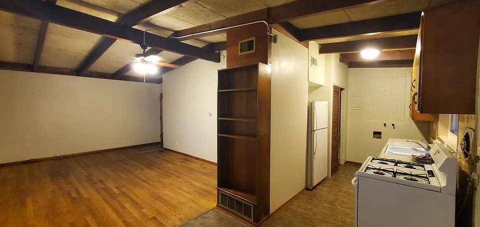 1 bed, 700 sqft, $900 — Photo 4