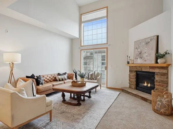 6773 Pine Crest Trl S, Cottage Grove, MN 55016