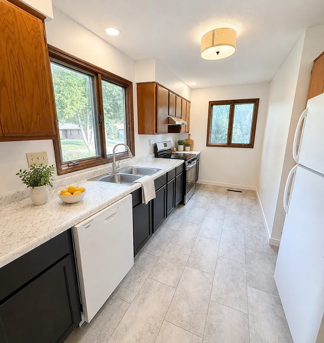 4 bed, 2000 sqft, $2,300 — Photo 3