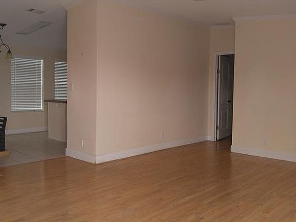 4th image of 4912 12th St W