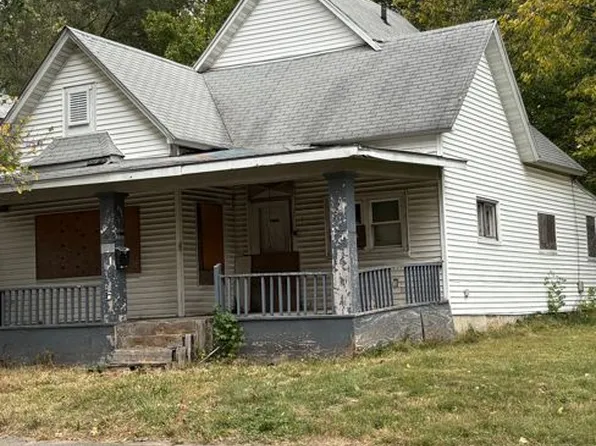 1336 N College St, Decatur, IL 62526