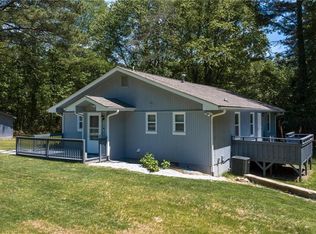 2863 Parkwood Rd, Snellville, GA