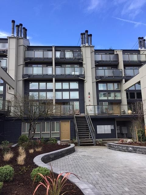 Front of the Buildling of the Magnuson Point Condo Homes