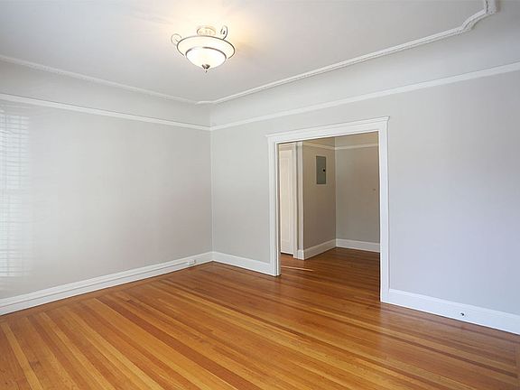 2nd image of 2700 Polk St APT 1