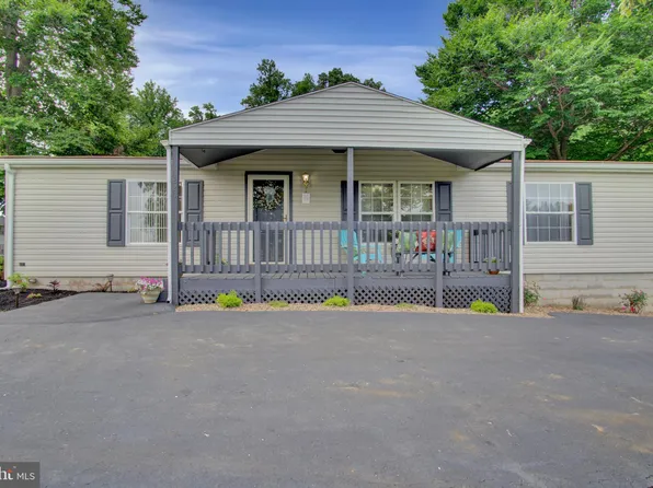 225 W Ridge Rd, Elizabethtown, PA 17022