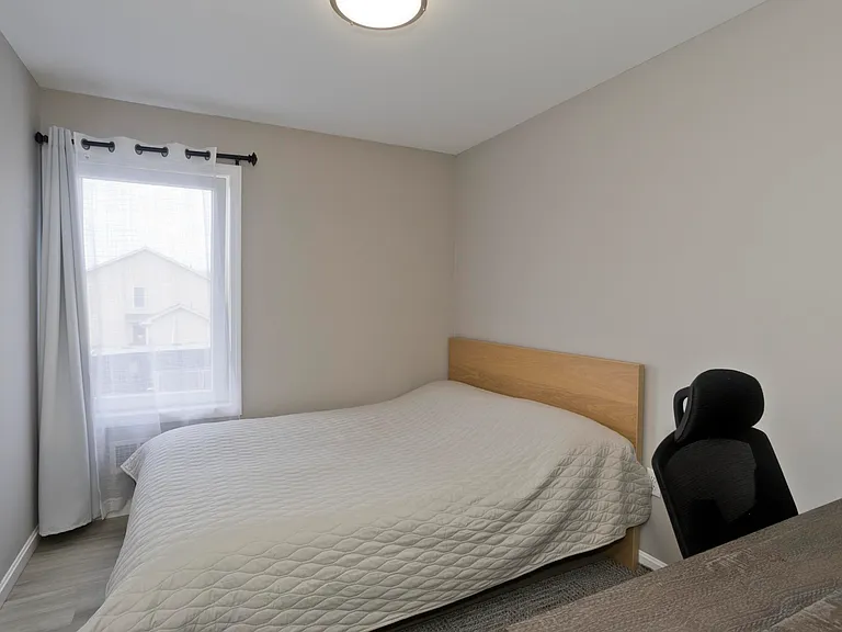 32 Clark St #34 — Photo 13