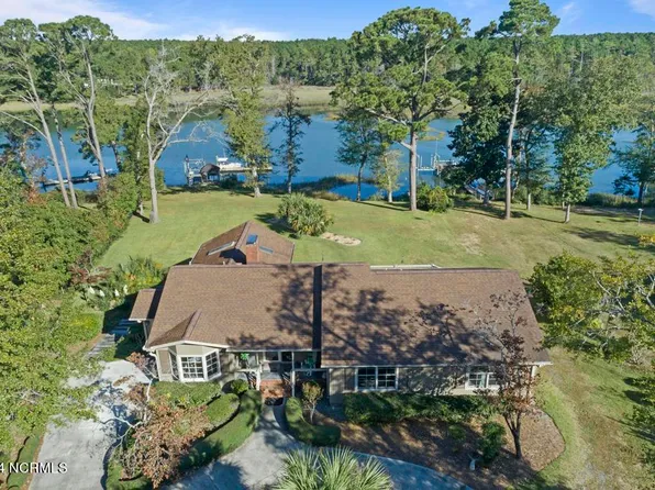 218 Olde Point Loop, Hampstead, NC 28443