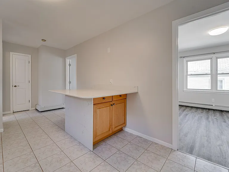 79 Hoyt St #2 — Photo 8