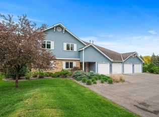7320 Hames Way, Eden Prairie, MN 55346