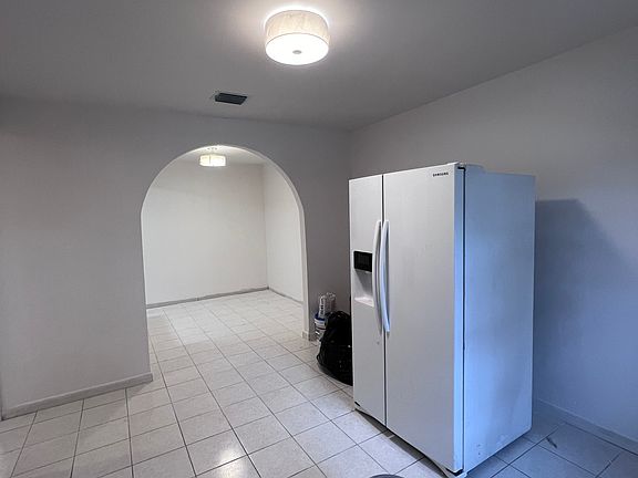 5th image of 6600 SW 44th St