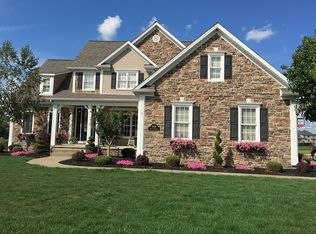 346 Royal Birkdale Dr, Columbiana, OH 44408