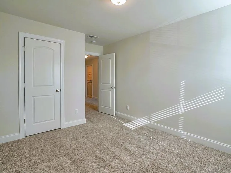 1259 W End Station Dr — Photo 9