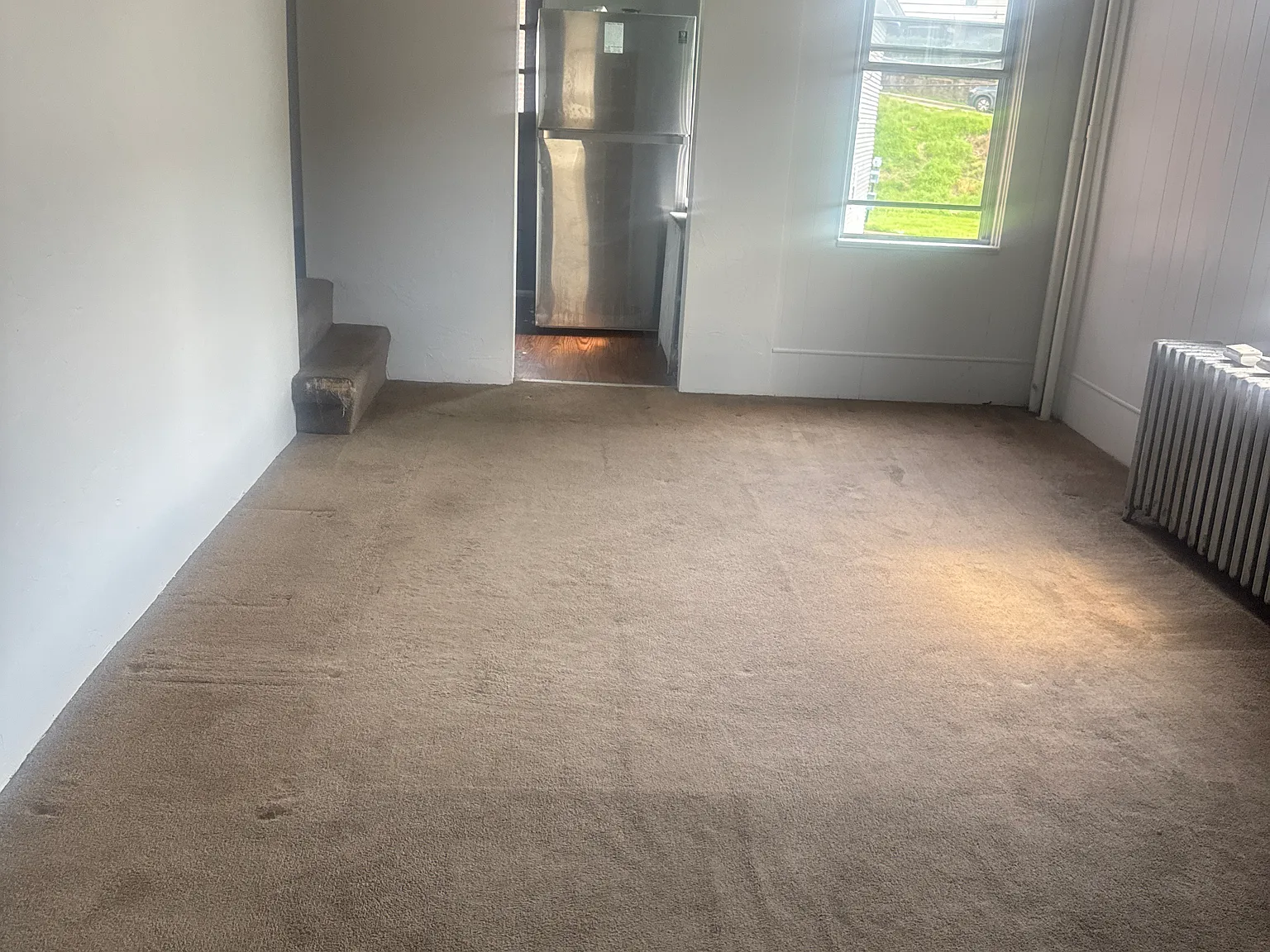 3 bed, 1200 sqft, $1,200 — Photo 2