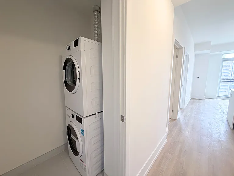 206 King St E #1108 — Photo 3