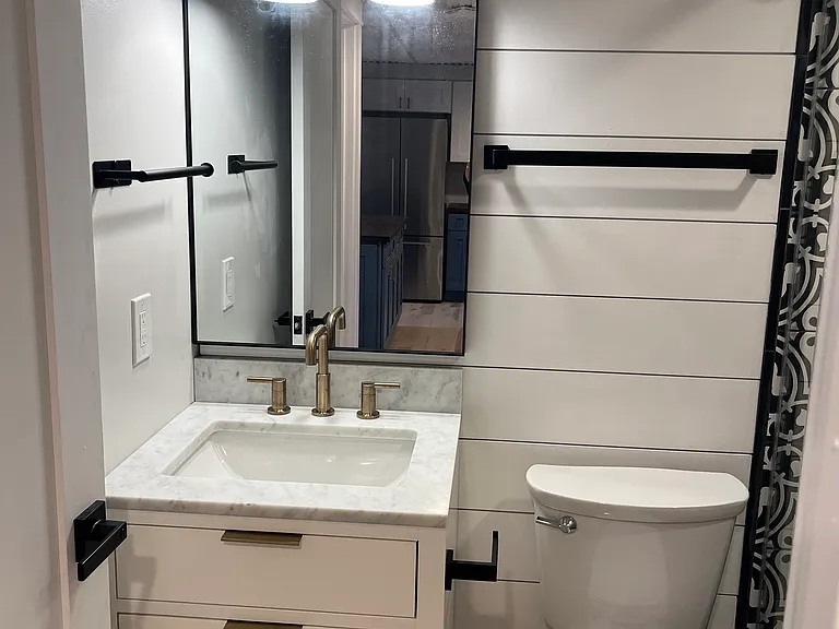 135 E Mountain Rd #1B9 — Photo 2