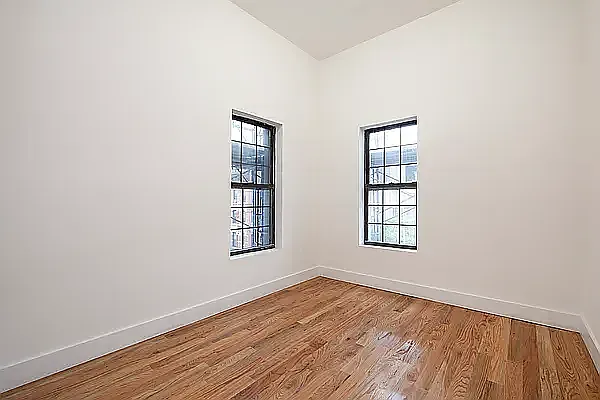 126 Bedford Avenue — Photo 3