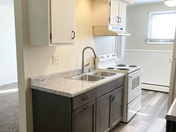 Sullivan Lake Apartments