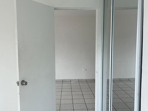 2nd image of 1414 Wilson