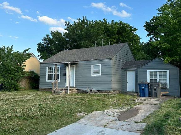 4th image of 344 E Woodrow Pl