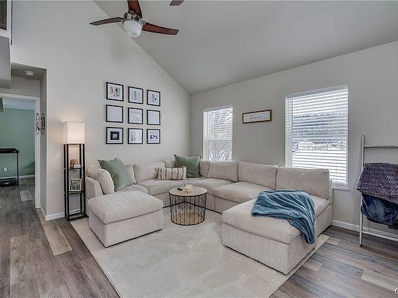 4th image of 20604 Weaver Rd