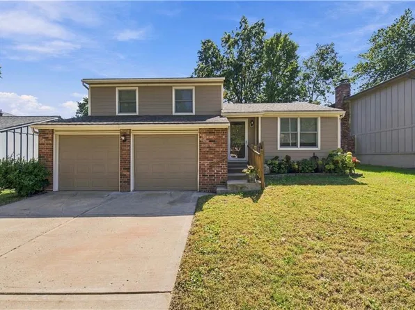 16605 W 125th St, Olathe, KS 66062