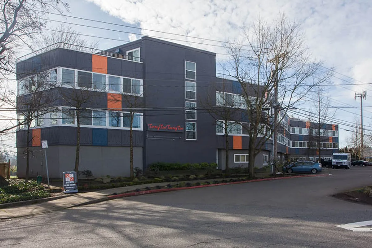 Building Photo - 2222 Apartments
