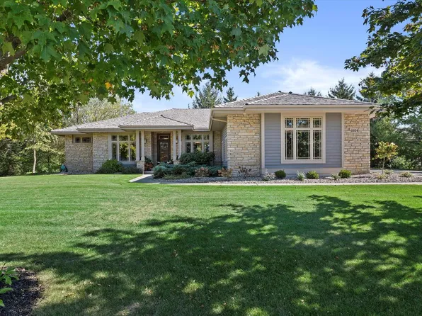 1804 East Bristlecone DRIVE, Hartland, WI 53029